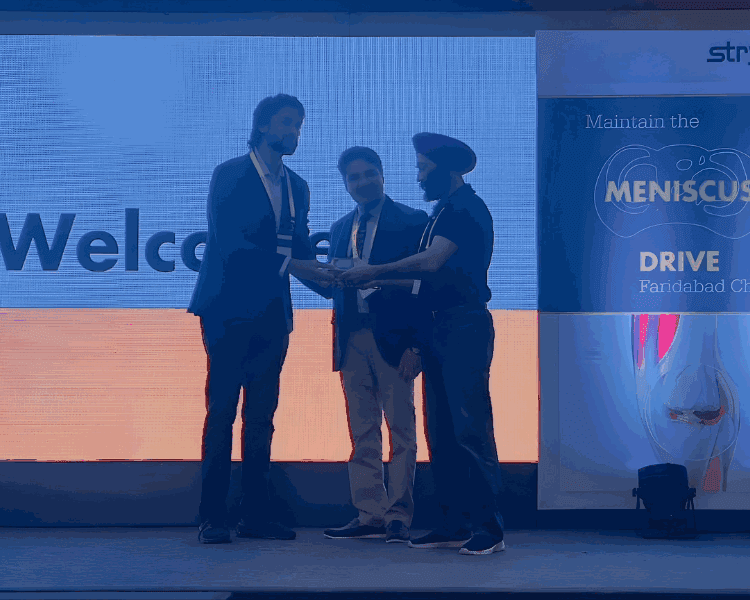 Award at the Meniscus Drive, Faridabad